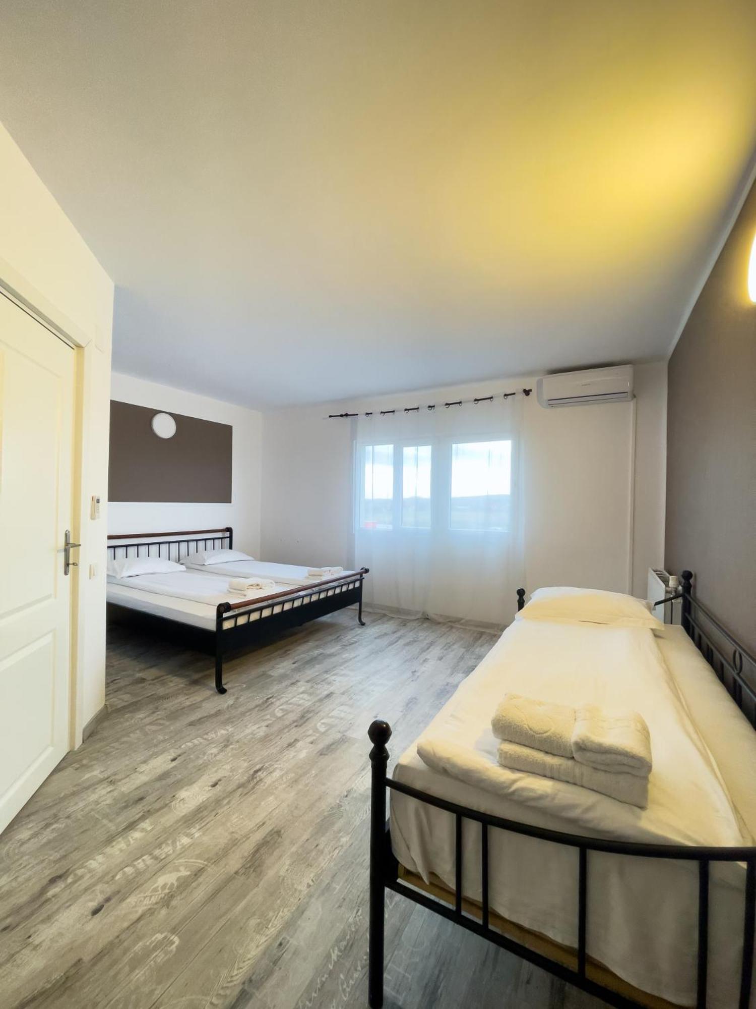 Hotel Myda Apahida Zewnętrze zdjęcie